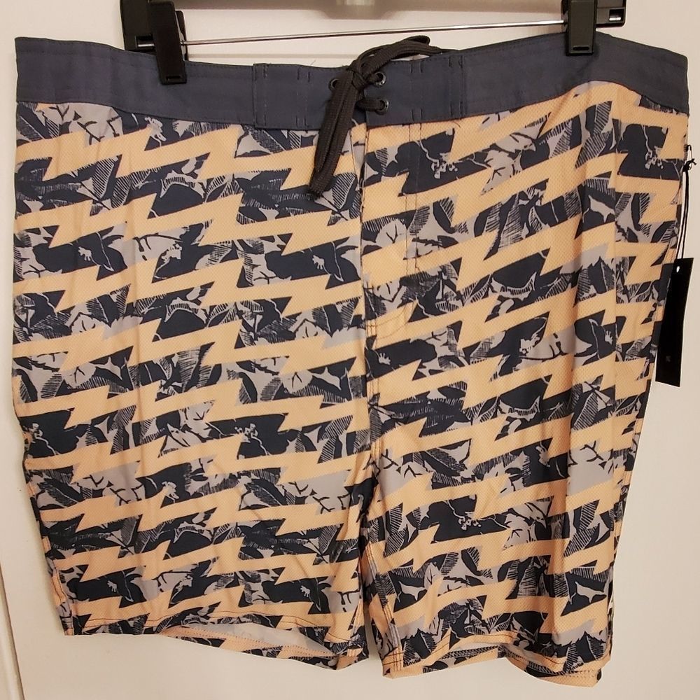Ambig tropical floral board shorts Swim Trunks Men's size 38 New‎